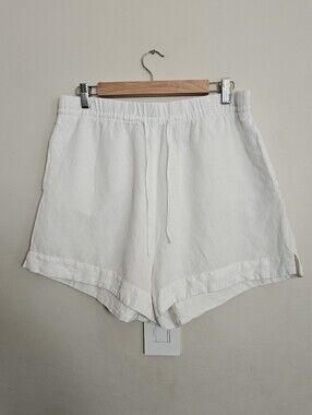 H&M White Linen Drawstring High waisted Pull on Short Size Medium
